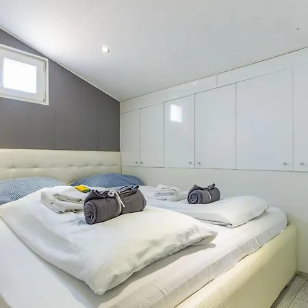 Alpha Loft 1br In Center * Zára