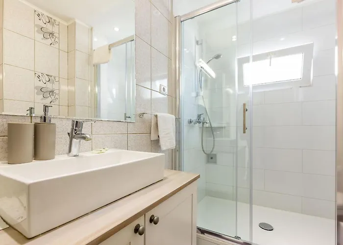 Alpha Loft 1br In Center Lägenhet