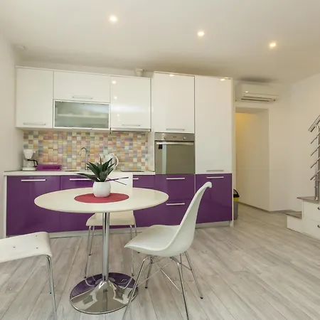 Alpha Loft 1br In Center *