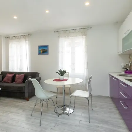 Alpha Loft 1br In Center Апартаменти Задар