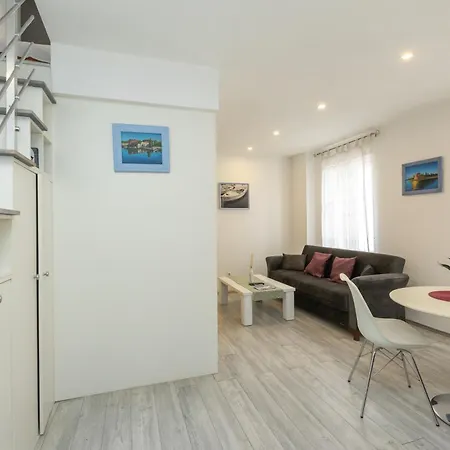 Alpha Loft 1br In Center * Zára