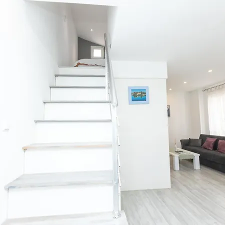 Alpha Loft 1br In Center Apartman *